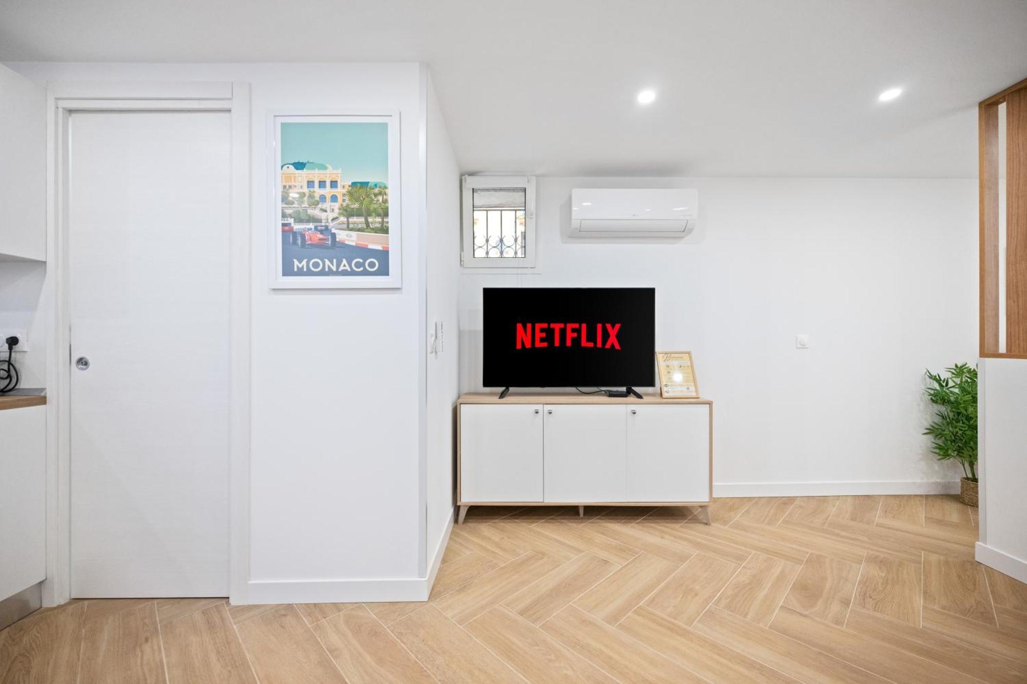 La Perle Apartment Menton Bagian luar foto