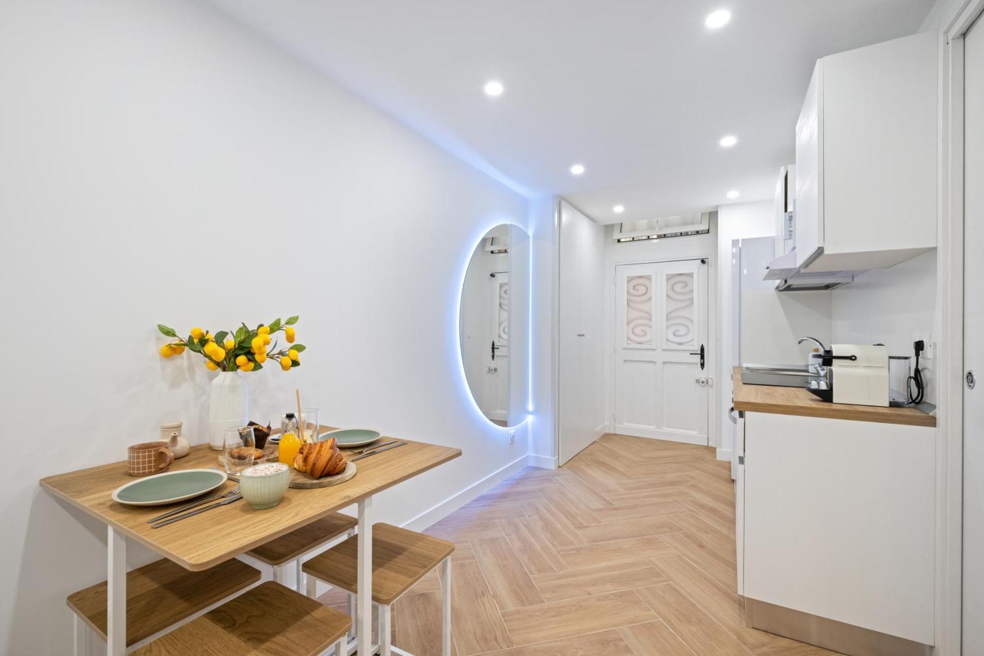 La Perle Apartment Menton Bagian luar foto