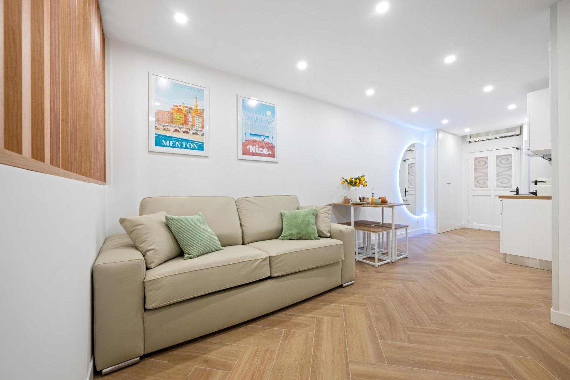 La Perle Apartment Menton Bagian luar foto