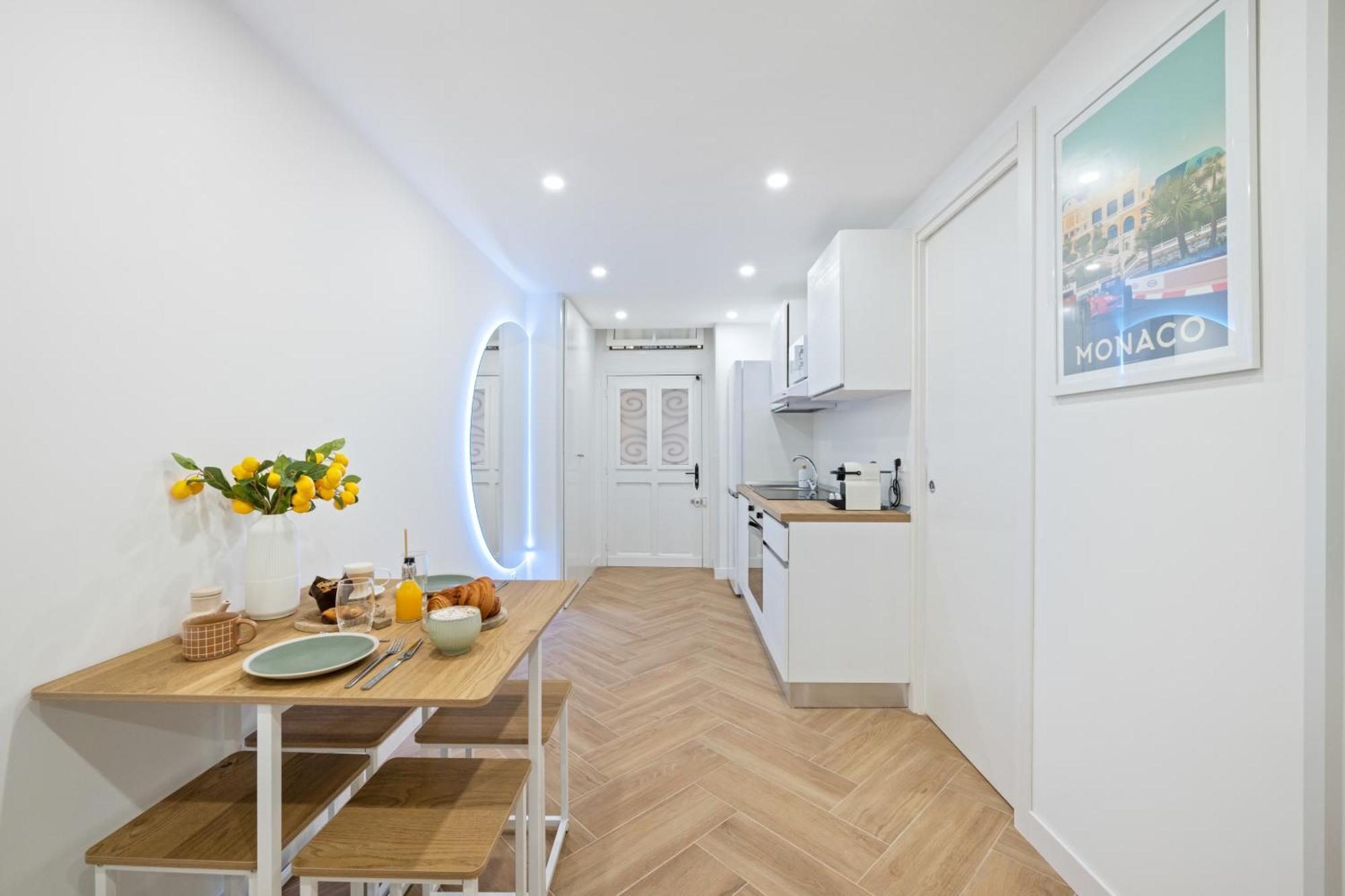La Perle Apartment Menton Bagian luar foto